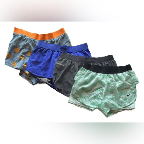 NIKEBundle Activewear ShortsMedium